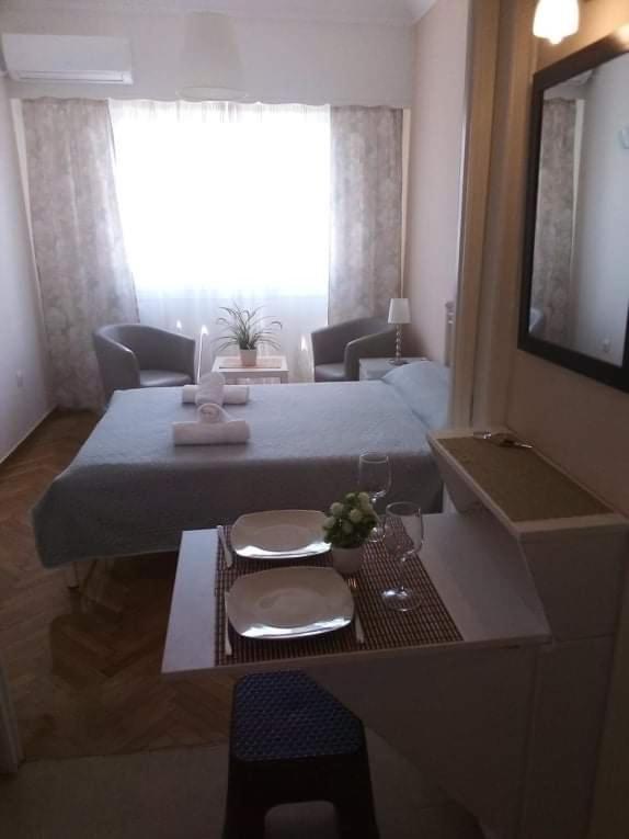 Sylvia' S Apartments Афины Экстерьер фото