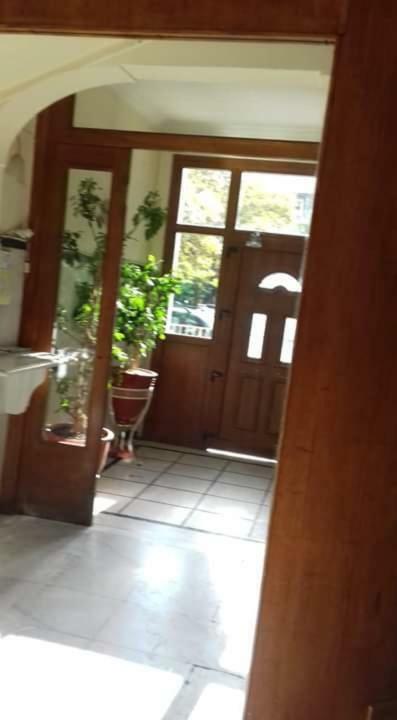 Sylvia' S Apartments Афины Экстерьер фото