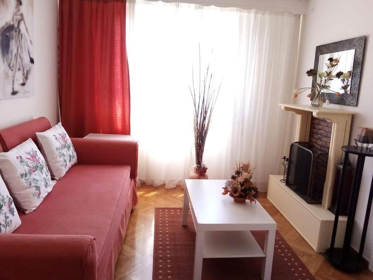 Sylvia' S Apartments Афины Экстерьер фото
