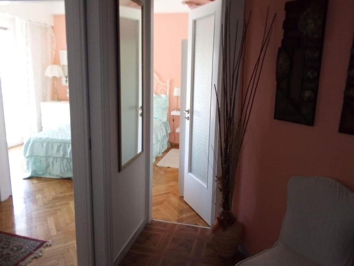 Sylvia' S Apartments Афины Экстерьер фото