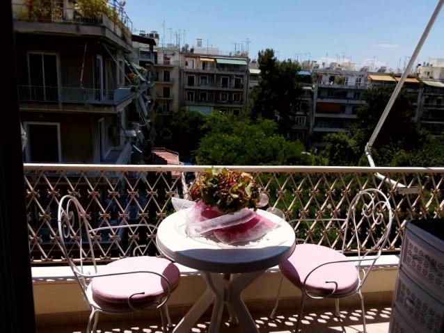 Sylvia' S Apartments Афины Экстерьер фото
