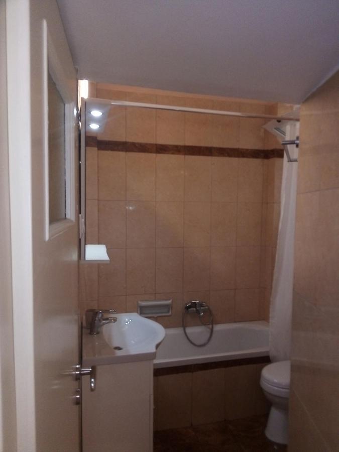 Sylvia' S Apartments Афины Экстерьер фото