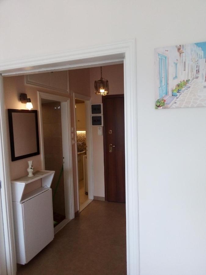 Sylvia' S Apartments Афины Экстерьер фото