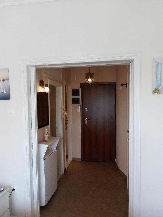 Sylvia' S Apartments Афины Экстерьер фото